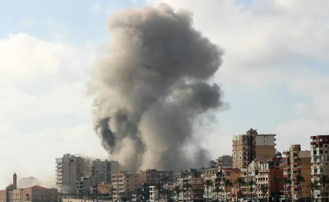 Irán e Israel detendrán sus ataques tras intercambiar fuego por primera vez desde el cese el fuego en abril
