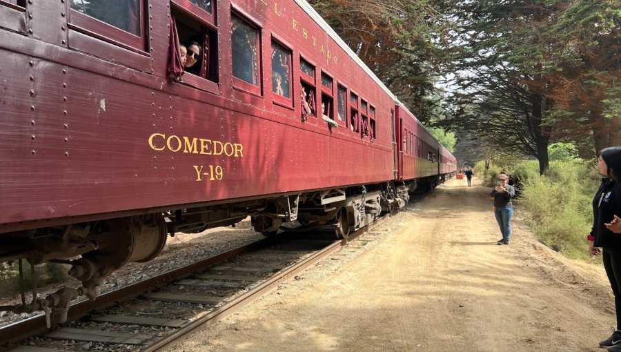 Tren del Recuerdo regresa con viaje turístico entre las estaciones Limache y Ritoque