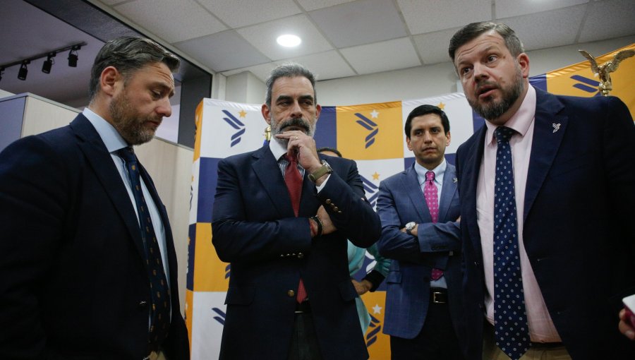Libertarios y Republicanos ingresan acusación constitucional contra Nicolás Grau; RN y la UDI toman distancia