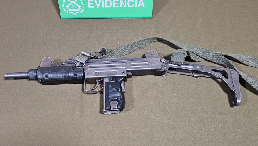 OS9 de Carabineros recupera subametralladora UZI que permanecía extraviada en Puerto Montt