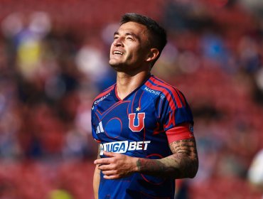 Charles Aránguiz estaría un mes fuera de las canchas en la U tras lesión sufrida en partido ante Audax Italiano