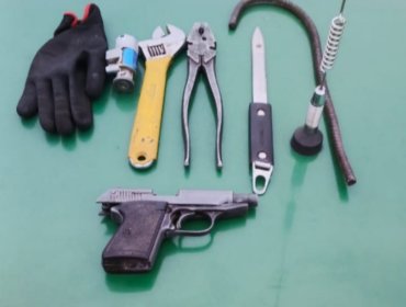 Detienen a ciclista que intentó huir de control policial en la ruta 60 CH de Hijuelas: portaba pistola y herramientas para robar