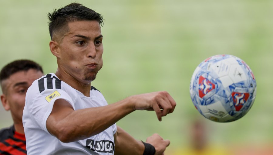 Jonathan Villagra valora la confianza que le dio Fernando Ortiz en Colo-Colo: "Para un jugador es todo"