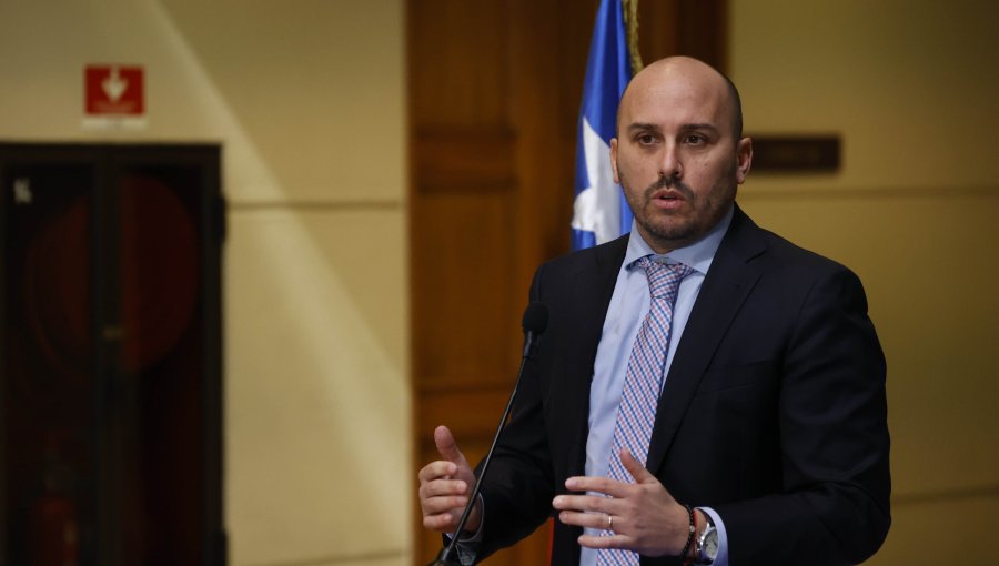 Senador Longton oficia a ENAP, Superintendencia de Medio Ambiente y Ministerio de Energía por eventual manipulación de datos ambientales en Refinería Aconcagua