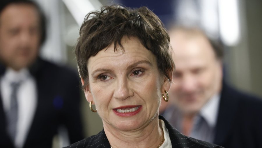 Tohá cuestiona postura del Gobierno por secreto bancario y critica a Quiroz: "No sabe lo que es la inteligencia"