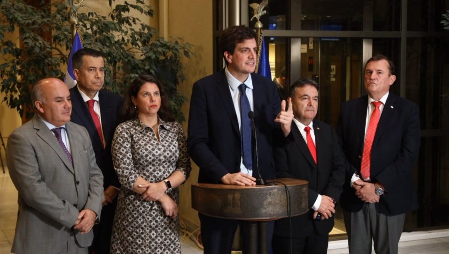 Diputados RN rechazan iniciativa del PC y anuncian proyecto "Ley Nain-Retamal 2.0" para reforzar protección a Carabineros