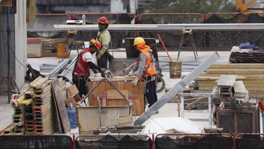 Mercado laboral cerró diciembre de 2025 con más destrucción que creación de puestos de trabajo