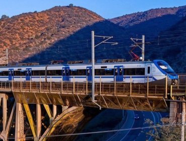 Editorial: Temporada de ofertas en trenes: uno rápido a Santiago y otro de Los Andes a Mendoza