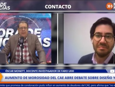 Investigador Óscar Monett por deudores del CAE: "La cuota promedio que pagan los egresados es cerca de 60 mil pesos"