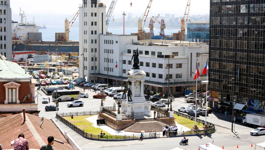 Plaza Sotomayor será sometida a millonaria intervención para potenciar el Sitio de Patrimomio Mundial de Valparaíso