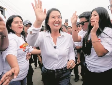 Keiko Fujimori toma ventaja por 651 votos en balotaje peruano con el 98,2% escrutado