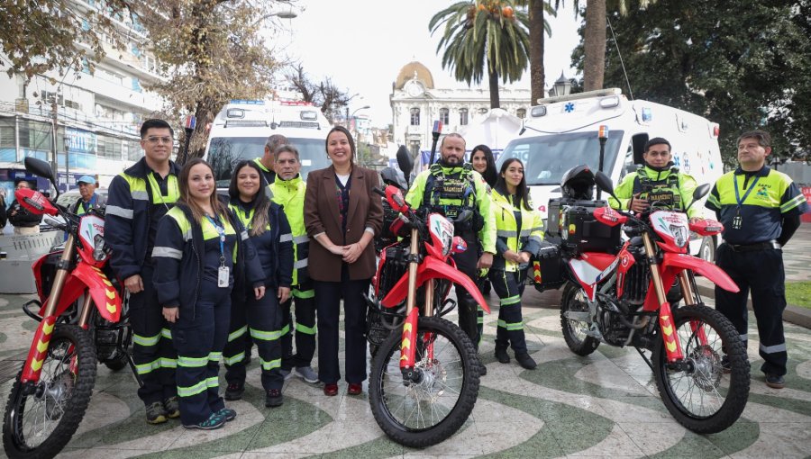 Valparaíso suma ambulancias y motos para reforzar atención de salud en cerros y sectores apartados de la comuna