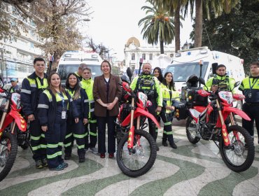 Valparaíso suma ambulancias y motos para reforzar atención de salud en cerros y sectores apartados de la comuna