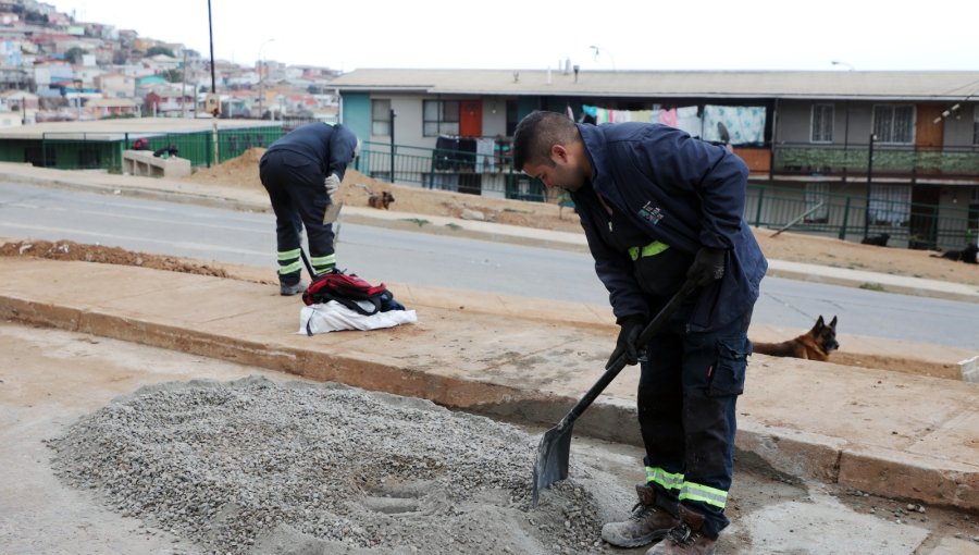 «Valpo Brilla con Todos»: operativo vuelve a Playa Ancha para recuperar espacios públicos y fortalecer vida comunitaria