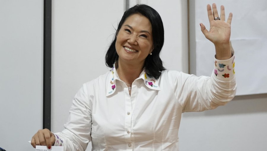 Keiko Fujimori mantiene mínima ventaja sobre Roberto Sánchez en el balotaje peruano