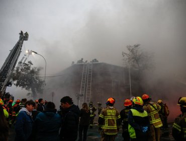 Encuentran cuerpo de ciudadano argentino desaparecido tras incendio y derrumbe en Santiago