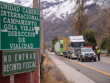 MOP despliega maquinaria y personal en alta montaña de Los Andes para asegurar conectividad con Argentina este invierno
