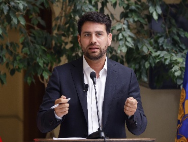 Senador Ibáñez por megarreforma: "Es insostenible aprobar un proyecto que te hará caminar en el desierto durante 10 años"