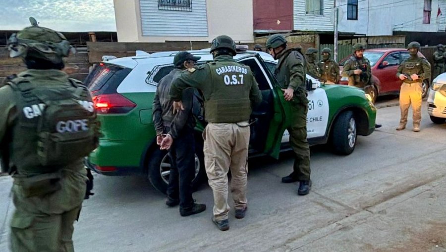 Masivo operativo en Algarrobo deja cinco detenidos y droga incautada en Los Claveles