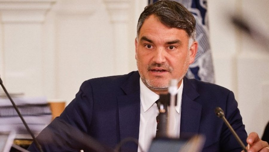Senador Macaya por megarreforma: "Supone posibilidades de éxito y también de riesgo"