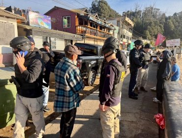 Fiscalización de la PDI y la Armada en Quintero deja seis extranjeros denunciados y dos detenidos por mantener órdenes vigentes
