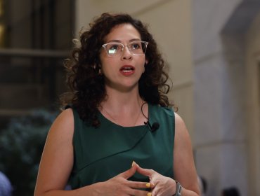 "Podría juzgar con la misma vara": Yeomans advierte eventual acusación constitucional contra Quiroz en caso de avanzar la de Grau