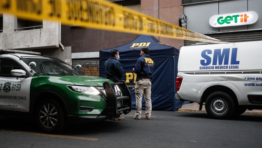 Condenan a cinco años de cárcel a dueña de guardería informal por muerte de niña que cayó desde un balcón en Quinta Normal