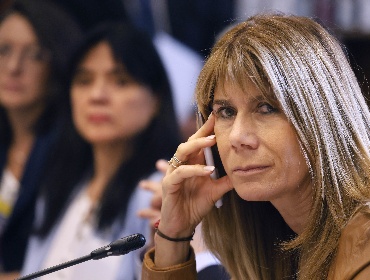 Rincón dice que proyecto para mitigar alzas de la luz está "prácticamente listo" y espera que ingrese la próxima semana al Congreso