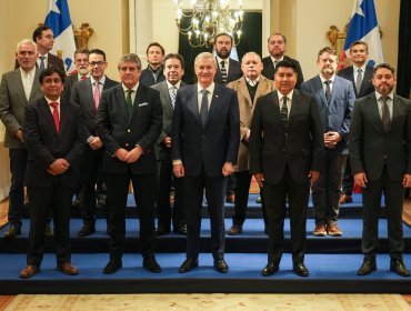 Gobernador Mundaca exige que compromiso del Presidente Kast con la descentralización "se traduzca en hechos concretos"