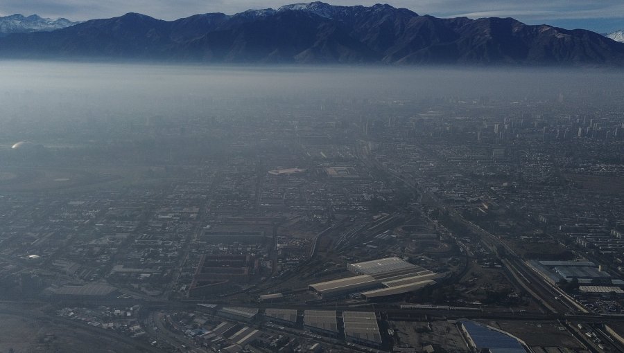 Santiago suma 16 episodios críticos de contaminación y alcanza uno de los peores índices de calidad del aire a nivel mundial