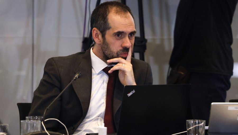 Defensa de Nicolás Grau responde acusación constitucional y comisión proyecta votación para la próxima semana