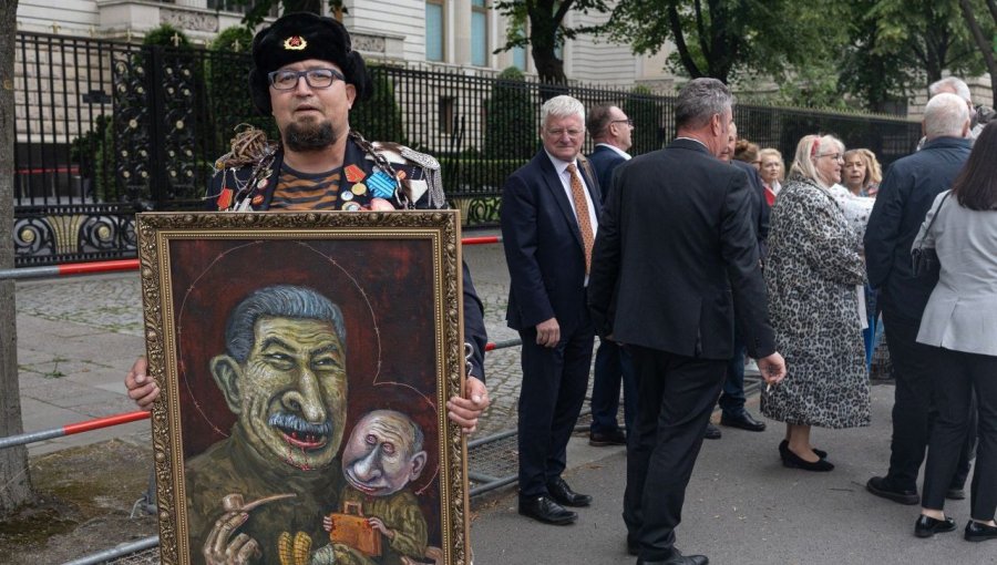 Asesinan a balazos en Polonia a reconocido caricaturista opositor a Putin: detienen a dos ciudadanos bielorrusos