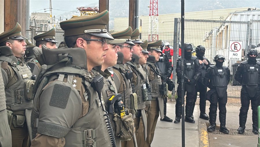 Carabineros refuerza seguridad en estaciones y trenes de EFE Valparaíso con controles y vigilancia con efectivos encubiertos