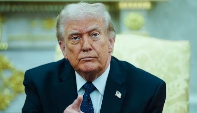 Trump advierte que volverá a bombardear Irán si no renuncia a las armas nucleares