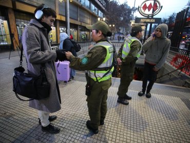Ministro Arrau inicia nuevo copamiento policial en la Línea 1 del Metro para reforzar seguridad