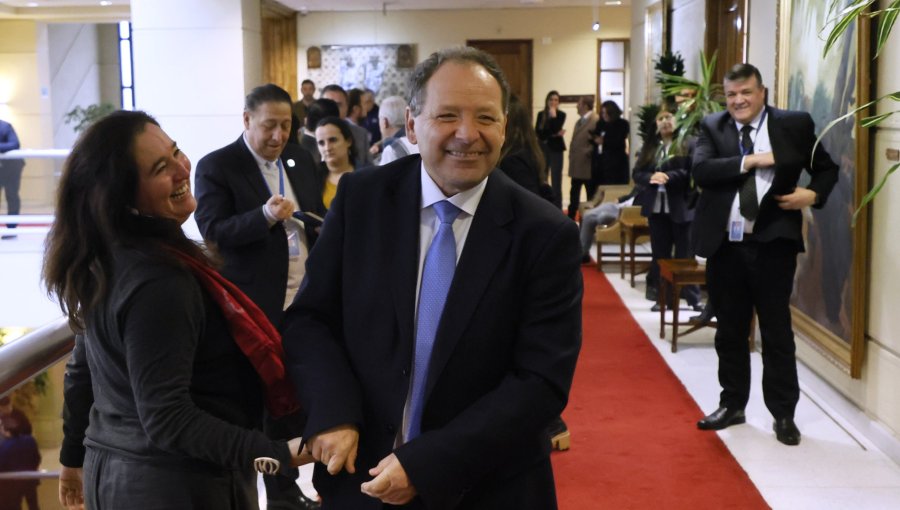 Por amplia mayoría: El abogado Luis Rojas fue ratificado como nuevo secretario general del Senado