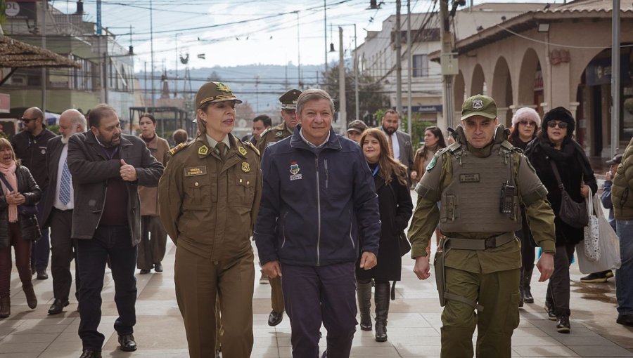 Jefa de la Zona Valparaíso de Carabineros visita Villa Alemana y la destaca como una de las comunas "más seguras" de la región