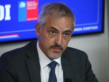Exdirector de Migraciones Luis Thayer por caso de niños haitianos: "Falta decencia en el debate público"