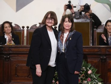 Alejandra Mizala asume como rectora de la U. de Chile: "Recibo la tarea con humildad y profundo sentido de responsabilidad"