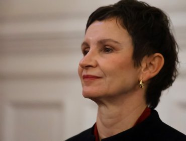 Carolina Tohá admite que Gobierno de Boric sospechó de funcionario del Consulado por vuelos irregulares de menores haitianos