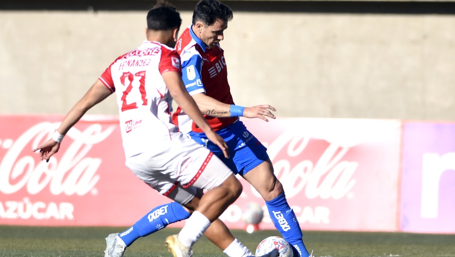 U. Católica debuta con sólido triunfo por 3-0 ante Copiapó en Copa Chile