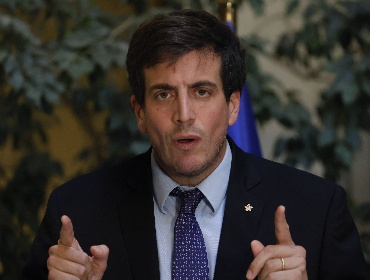 Diego Schalper anuncia voto en contra de la acusación al exministro Grau