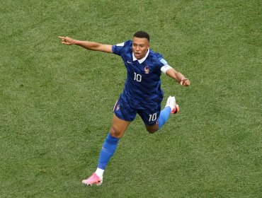 Francia goleó a Irak con dos goles de Kylian Mbappé y clasificó a dieciseisavos del Mundial