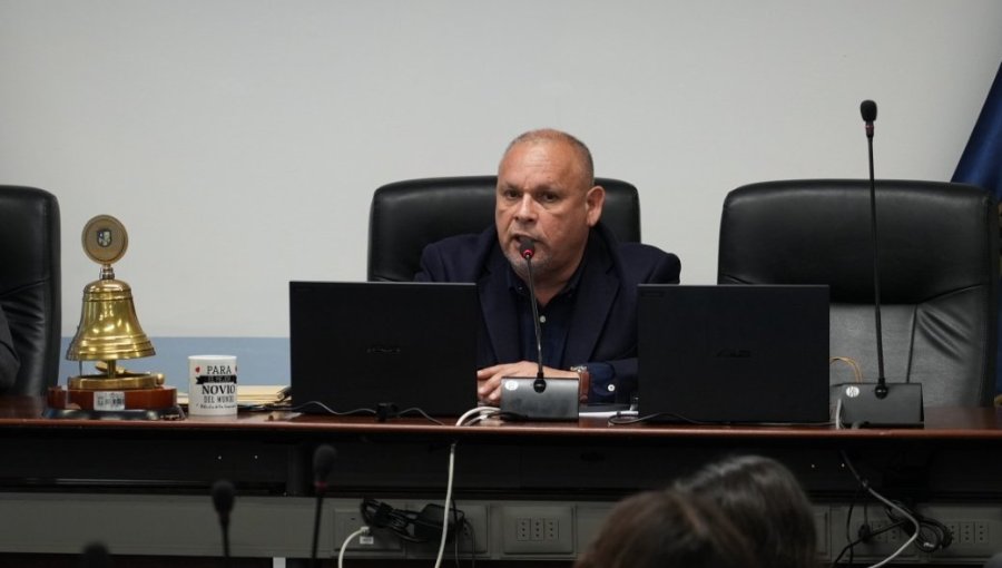 Contraloría respalda al gobernador Mundaca por marcha del Día del Agua: "No he cometido ninguna falta administrativa"