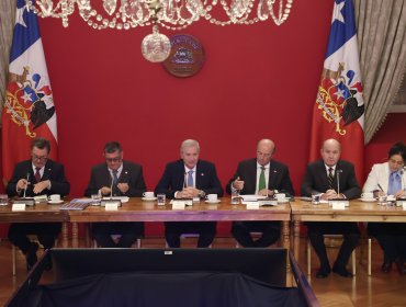 Presidente Kast advierte impacto del invierno en el empleo y pide a sus ministros analizar plan laboral