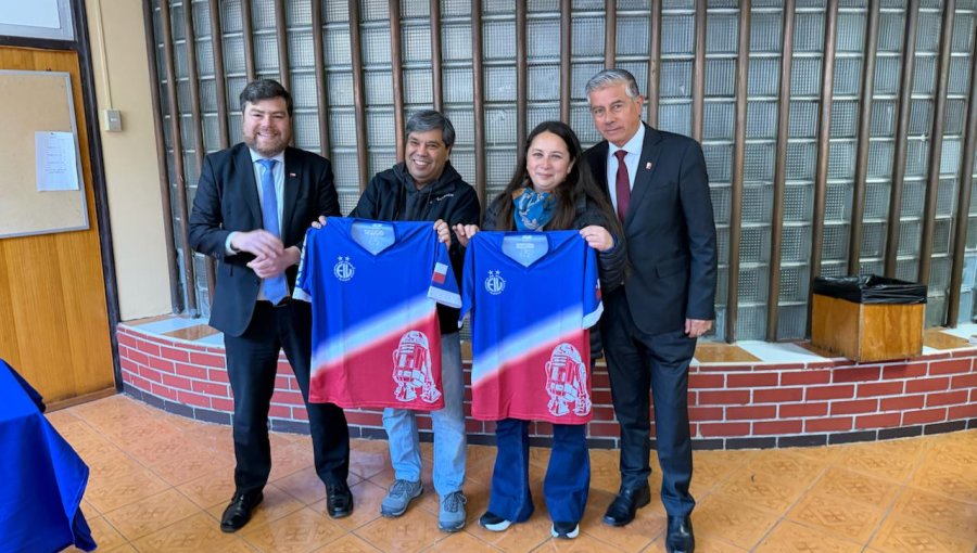 Alumnos de la Escuela Industrial Superior de Valparaíso llevarán la robótica chilena a competencia mundial en Corea del Sur