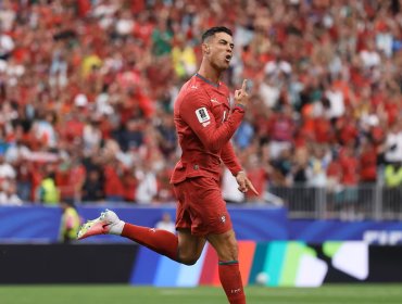Cristiano Ronaldo marcó un doblete en la goleada de Portugal ante Uzbekistán y encamina su avance en el Mundial