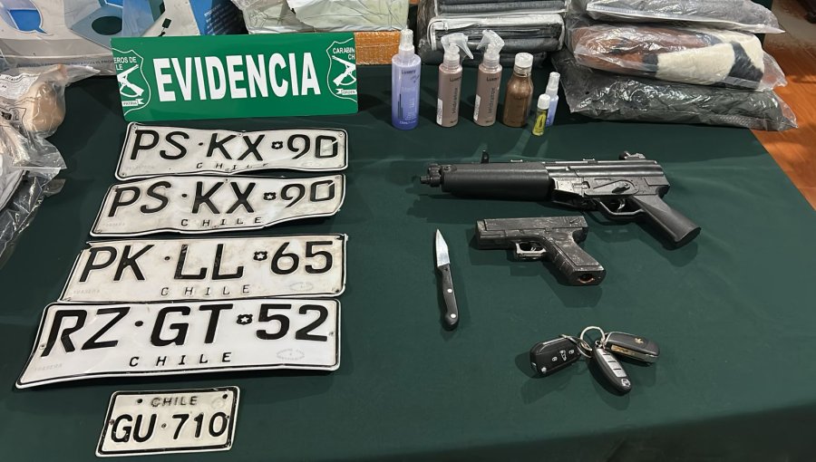 Detienen a cinco personas y recuperan dos vehículos robados tras operativo en Maipú