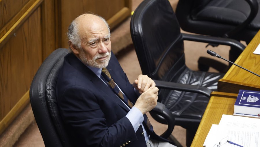 Senador Flores cuestiona al ministro Arrau y asegura que "no existe un cambio notable" en seguridad tras muerte de niño de 12 años