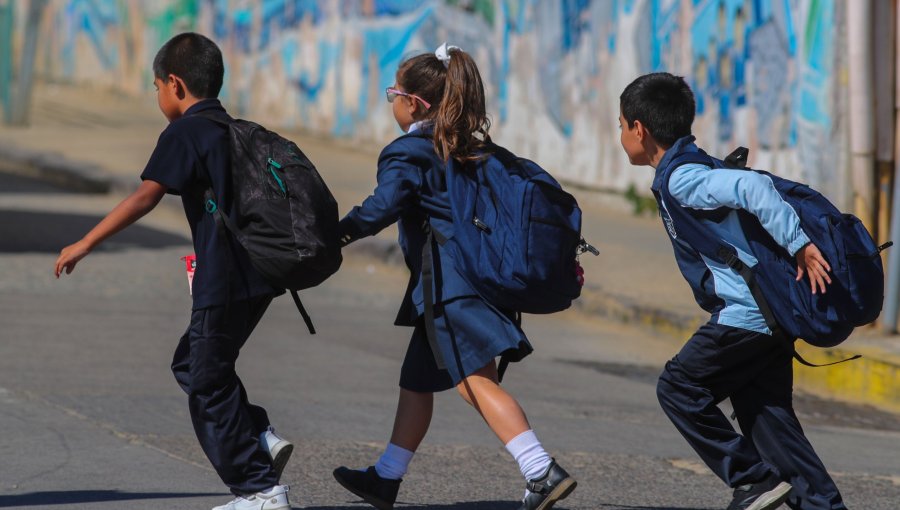 Editorial: ¿Adiós a la tómbola en los colegios? Los "pros y contras" del proyecto de Kast al Sistema de Admisión Escolar